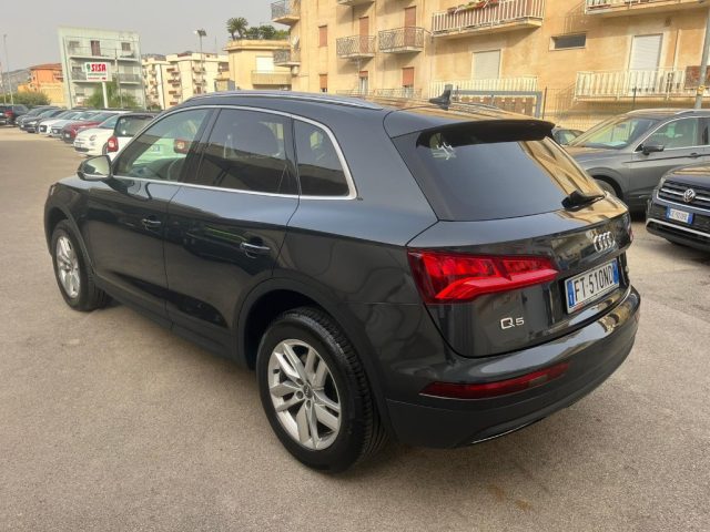 AUDI Q5 2.0 TDI quattro S tronic Immagine 4