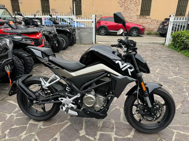 CF MOTO 300NK nk300 Immagine 1