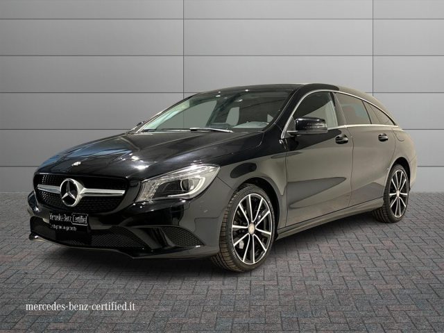 MERCEDES-BENZ CLA 200 d S.W. Auto Sport Navi Immagine 0