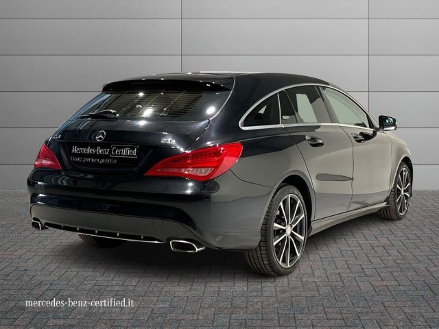 MERCEDES-BENZ CLA 200 d S.W. Auto Sport Navi Immagine 1