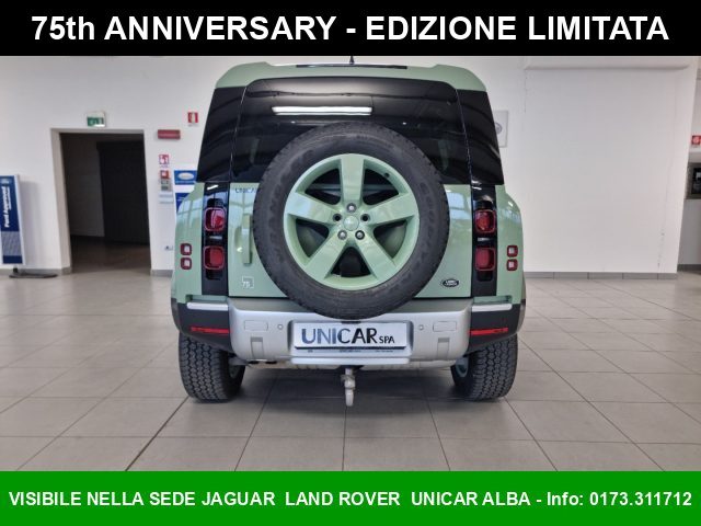 LAND ROVER Defender 110 3.0D I6 300 CV AWD Auto 75th Limited Edition Immagine 2