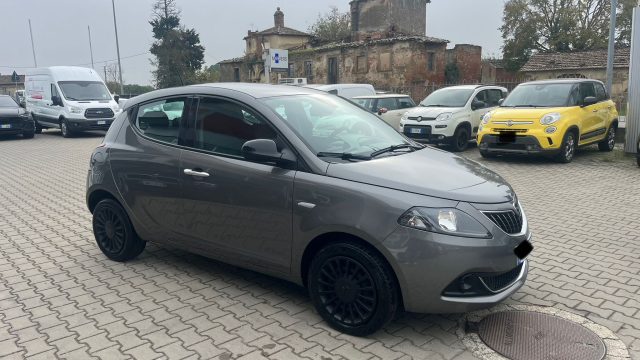 LANCIA Ypsilon 1.0 FireFly 5 porte S&S Hybrid GOLD OK NEOPATENTAT Immagine 1