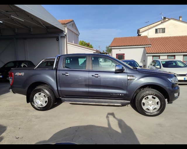 FORD Ranger 2.2 TDCi aut. DC Limited 5pt. Immagine 3