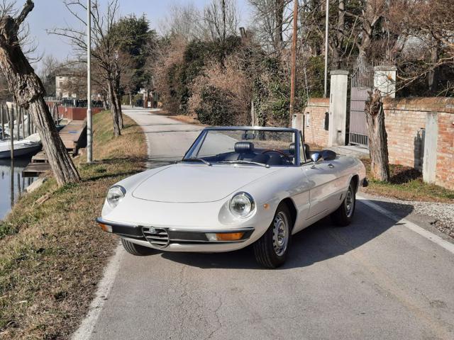 ALFA ROMEO Spider 2.0 Veloce Immagine 2