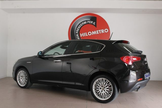 ALFA ROMEO Giulietta 1.6 JTDm-2 105 CV Distinctive Immagine 2