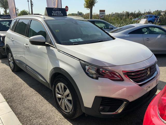 PEUGEOT 5008 5008 1.2 PureTch Active Business Immagine 1