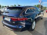 JAGUAR XF Sportbrake 2.0 D 180 CV AWD aut. Chequered Flag