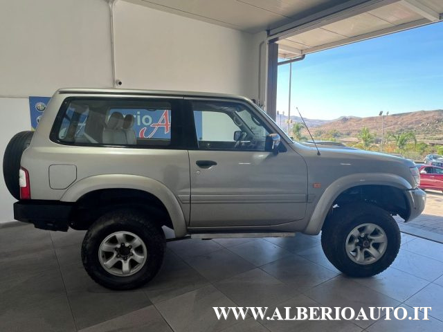 NISSAN Patrol GR 3.0 TD Di 3 porte Comfort Hard Top Immagine 3