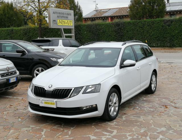 SKODA Octavia 2.0 TDI SCR 150 CV DSG Wagon Executive Immagine 0