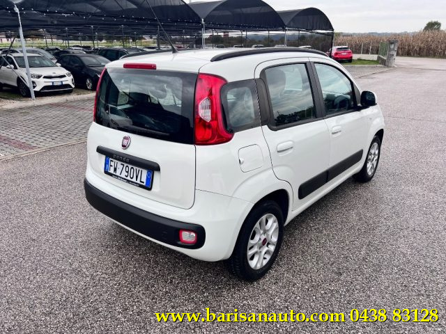 FIAT Panda 1.2 Lounge / 5 Posti Immagine 2