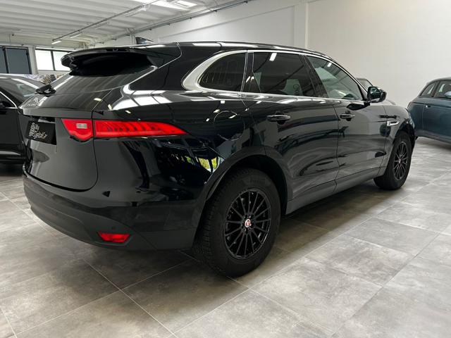 JAGUAR F-Pace 2.0 D 180 CV AWD aut. Pure Immagine 4