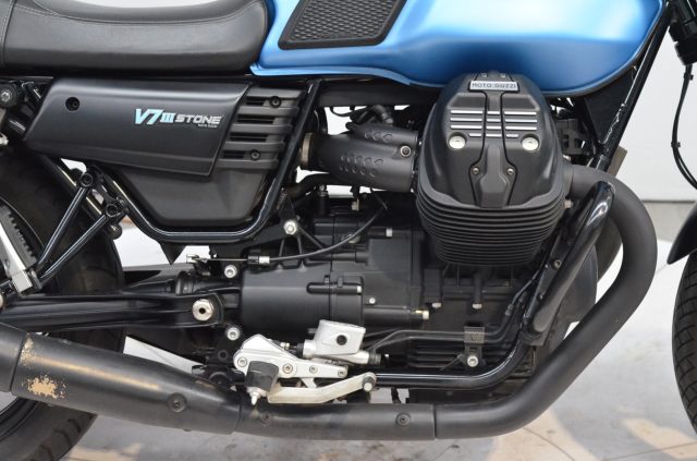 MOTO GUZZI V7 III Stone 2018 - 26.000 KM Immagine 2