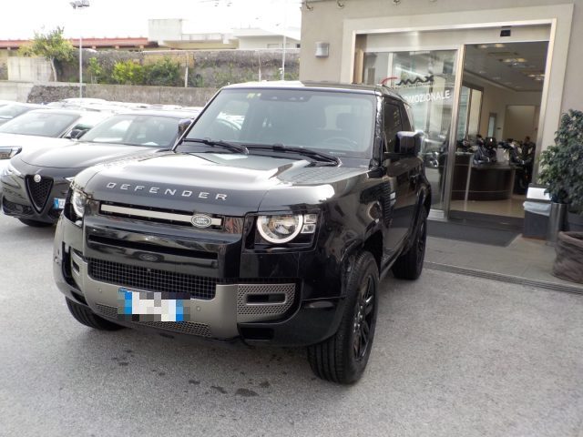 LAND ROVER Defender 90 3.0D I6 200 CV AWD Auto X-Dynamic S Immagine 1