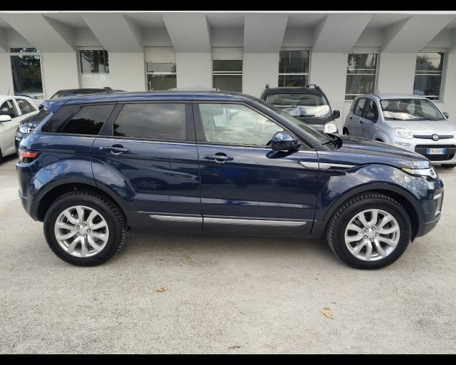 LAND ROVER Range Rover Evoque 2.0 TD4 150 CV 5p. SE Immagine 4