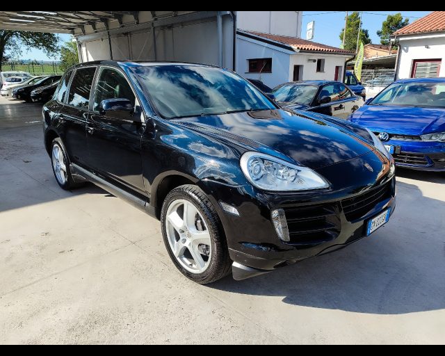 PORSCHE Cayenne 3.0 Diesel Immagine 2