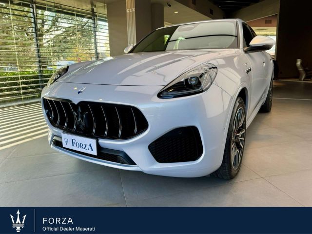 MASERATI Grecale 2.0 mhev GT 250cv , Bianco Astro Immagine 0