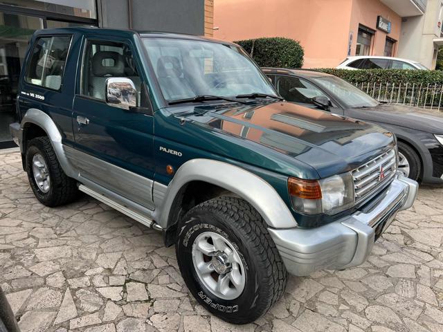 MITSUBISHI Pajero 3.5i V6 24V cat MT SS GLS Exec. (GPL) Immagine 2