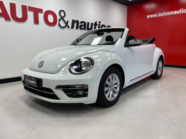 VOLKSWAGEN Maggiolino Cabrio 2.0 TDI Design BlueMotion Technology Immagine 0