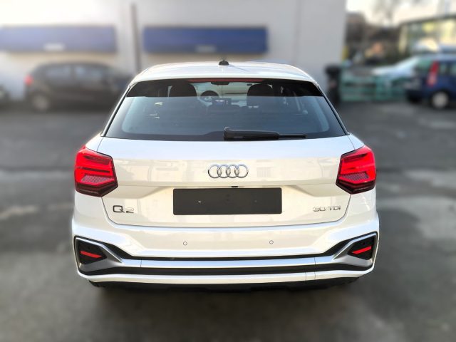 AUDI Q2 30 TDI S tronic S line Esterno & Interno Immagine 3