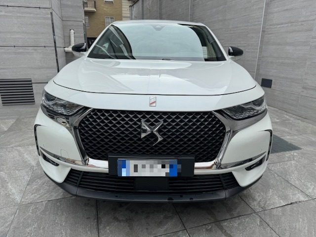 DS AUTOMOBILES DS 7 Crossback E-Tense 4x4 Business Immagine 1