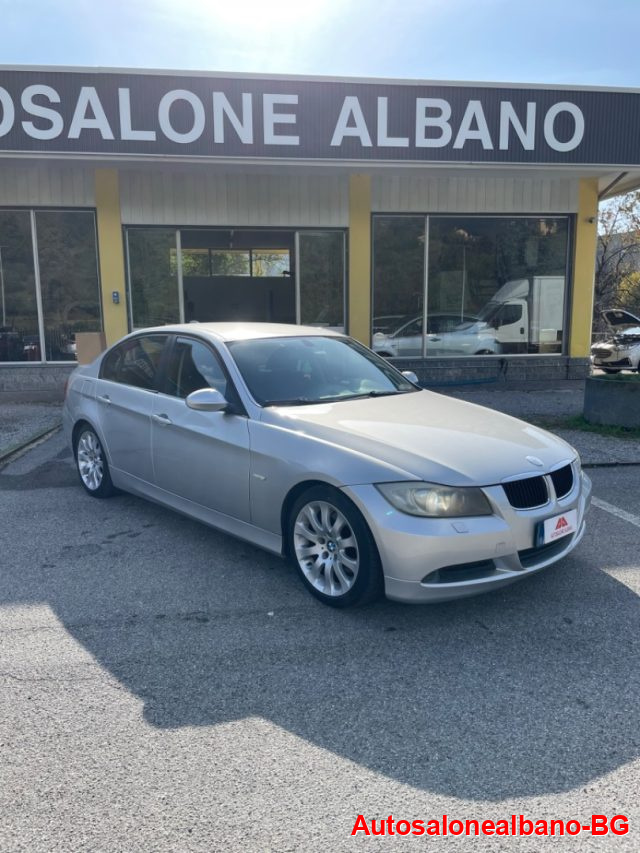 BMW 320 d cat Attiva Immagine 2