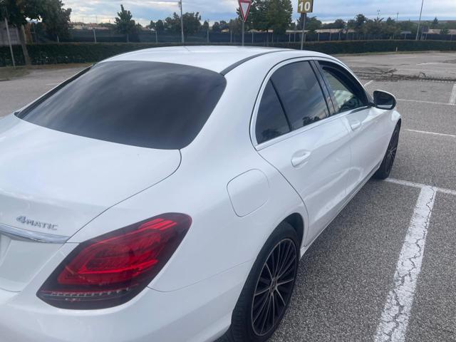 MERCEDES-BENZ C 220 d 4Matic Auto PREMIUM Immagine 3