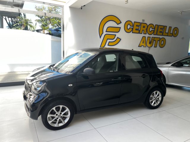 SMART ForFour 70 1.0 twinamic Youngster da ?179,00 mensili Immagine 3