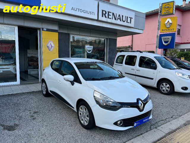 RENAULT Clio 1.5 dCi 8V 75CV 5 porte Live   PER NEOPATENTATI Immagine 0