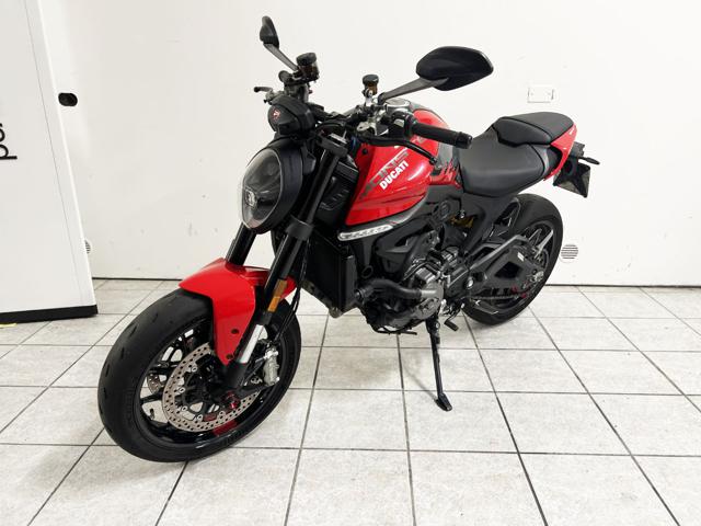 DUCATI Monster 937 Rosso Depotenziato A2 Immagine 1