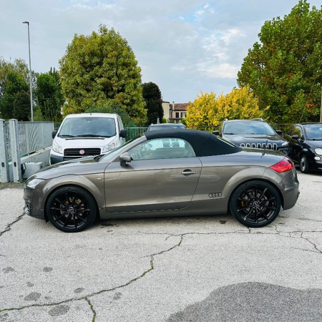 AUDI TT Roadster 2.0 TDI quattro Advanced plus Immagine 3