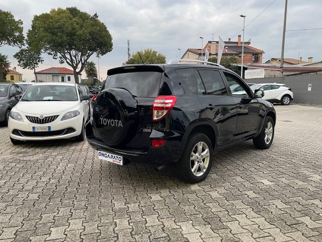 TOYOTA RAV 4 MY23 RAV4 Crossover 2.2 D-4D 150 CV DPF Exclusive Immagine 4