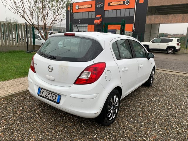 OPEL Corsa 1.2 5 porte  Elective Immagine 4