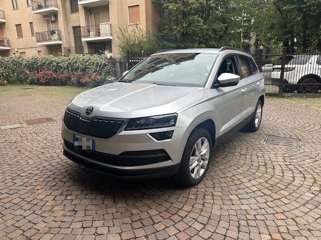 SKODA Karoq 1.6 TDI SCR DSG Executive Immagine 0