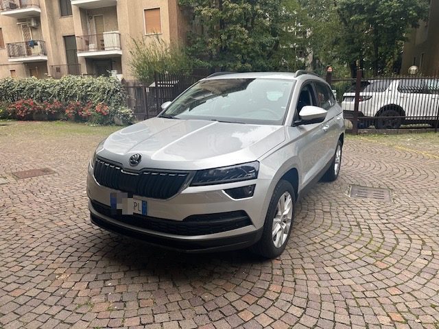 SKODA Karoq 1.6 TDI SCR DSG Executive Immagine 2