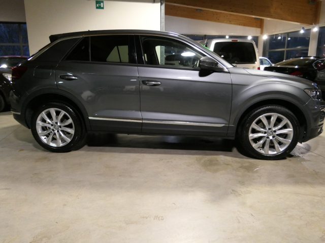 VOLKSWAGEN T-Roc 2.0 TDI SCR 4MOTION Style BlueMotion Technology Immagine 2