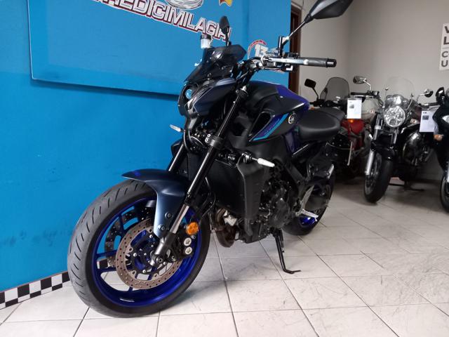 YAMAHA MT-09 Garantita e finanziabile Immagine 4