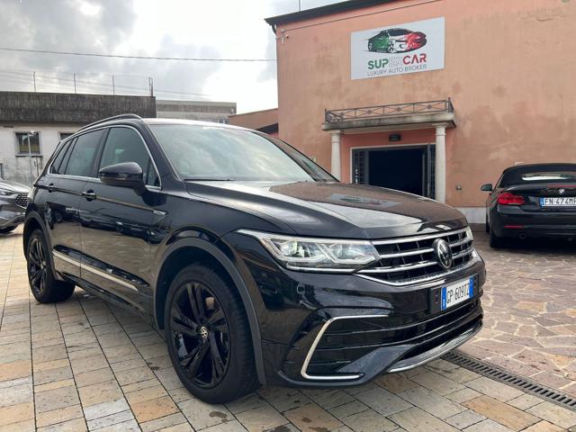 VOLKSWAGEN Tiguan 2.0 TDI 200 CV SCR DSG 4MOTION R-Line Immagine 0