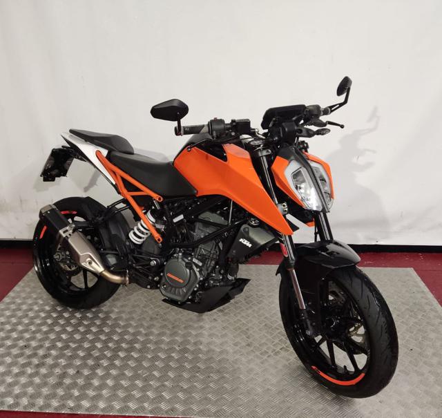 KTM 125 Duke ABS Immagine 0