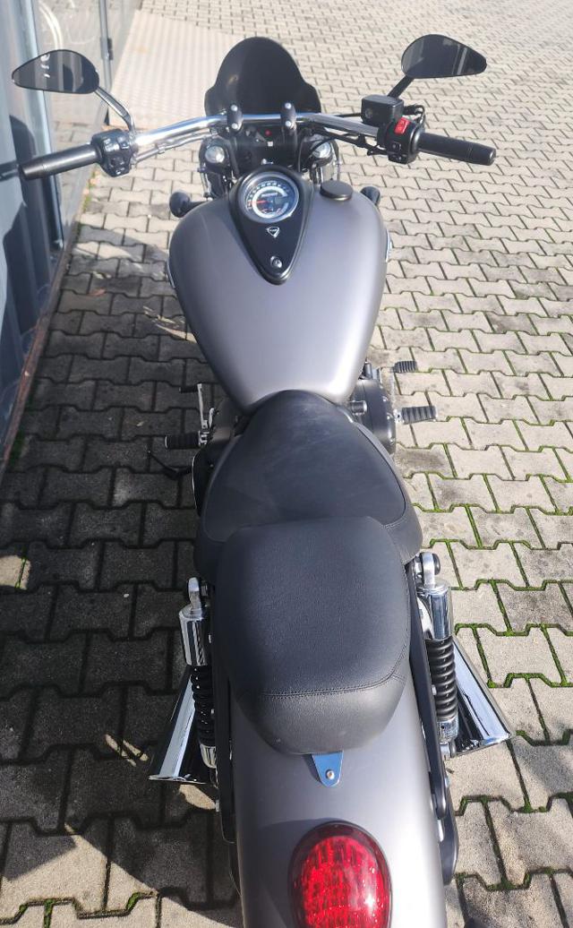 TRIUMPH Thunderbird Storm ABS Immagine 3