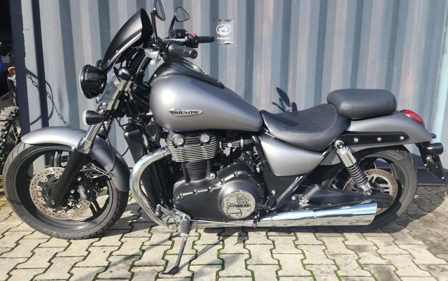 TRIUMPH Thunderbird Storm ABS Immagine 1