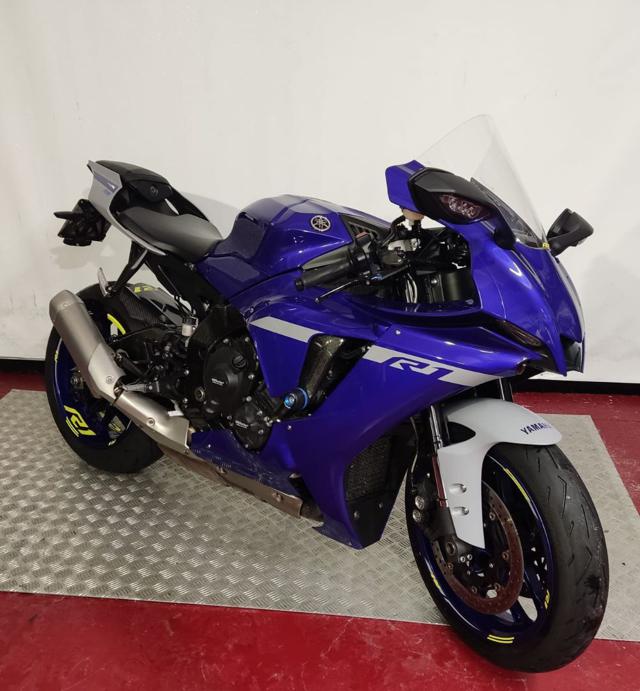 YAMAHA YZF R1 2020 Immagine 0