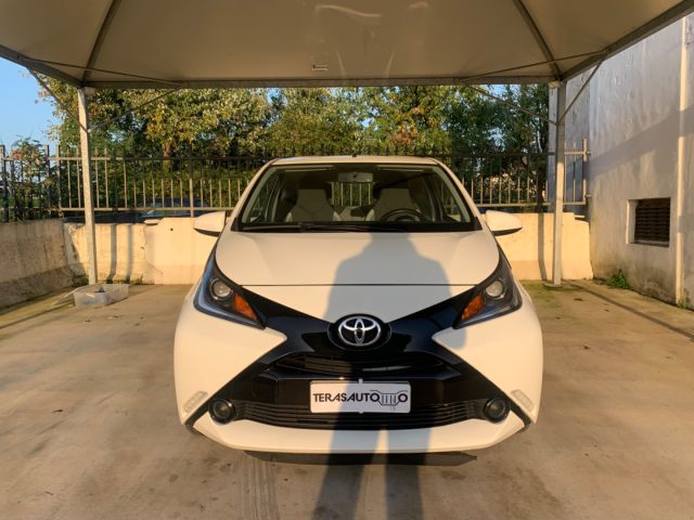 TOYOTA Aygo 1.0 VVT-i 69 CV 3 porte x-play OK NEOPATENTATI Immagine 1