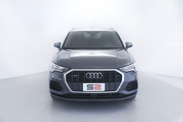 AUDI Q3 35 TDI quattro S tronic  Fari LED/ Gancio traino Immagine 2