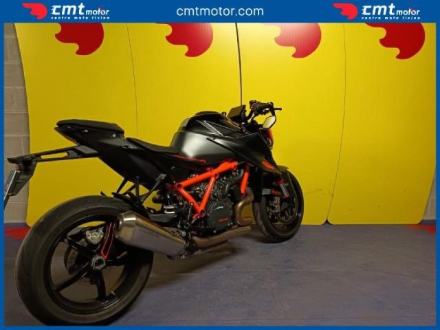 KTM 1290 Super Duke R Garantita e Finanziabile Immagine 3