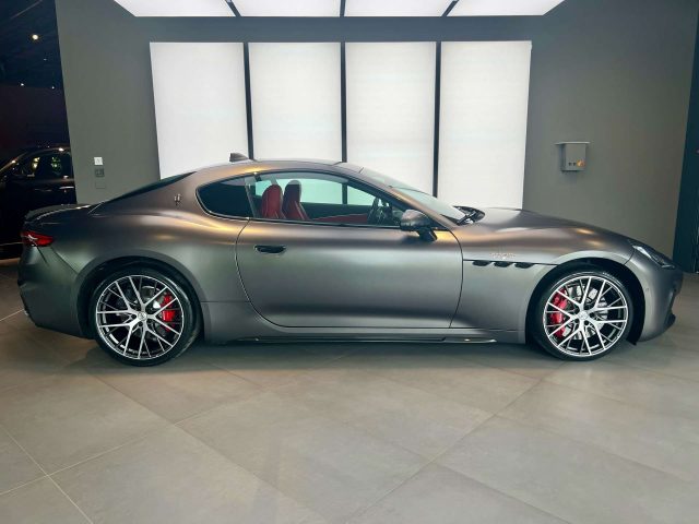 MASERATI GranTurismo Granturismo 3.0 Trofeo awd auto Immagine 4