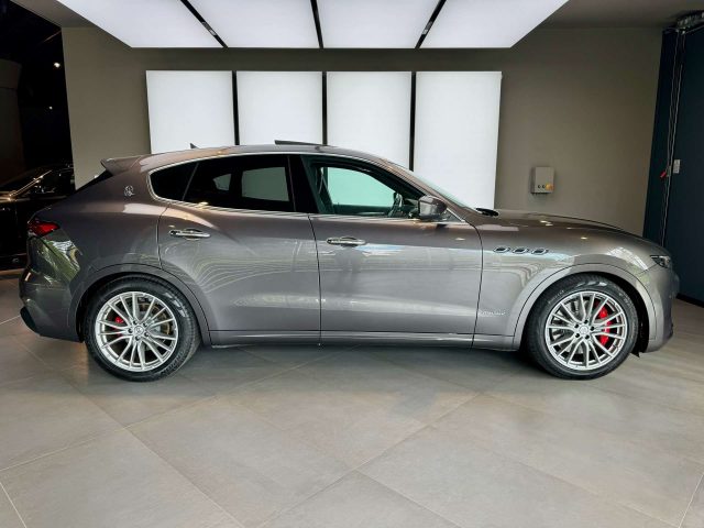 MASERATI Levante 3.0 V6 GranSport 250cv , Tetto apr. panoramico Immagine 4