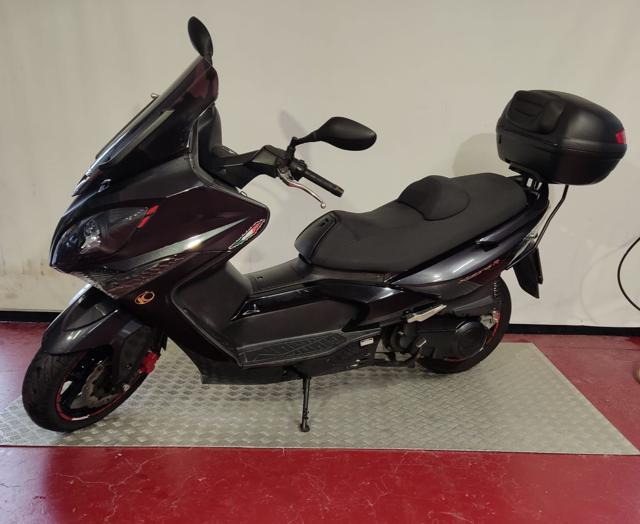 KYMCO Xciting 300 R Immagine 1