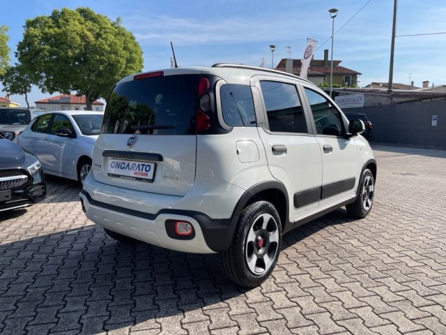 FIAT Panda 1.0 FireFly S&S Hybrid Cross #5.posti Immagine 4