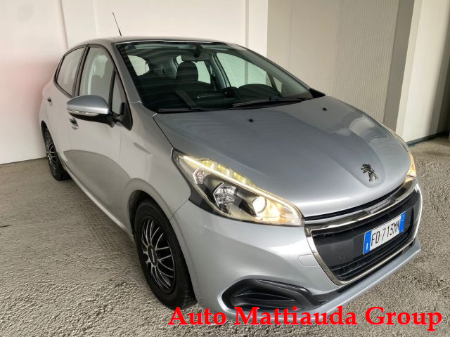 PEUGEOT 208 BlueHDi 75 5 porte Active // PER NEOPATENTATI Immagine 1