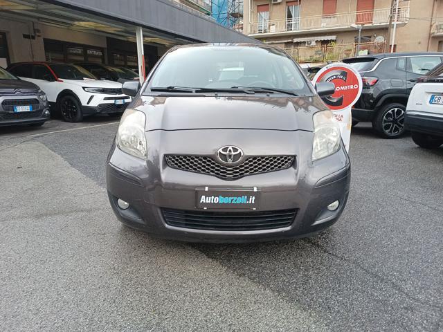 TOYOTA Yaris 1.0 3 porte Sol - NEOPATENTATI Immagine 1